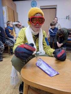 Vánoční besídka spojená s  roznosem Betlémského světla  a to v úterý 23. 12. 2025 -skauti, skautky, vlčata, světlušky 